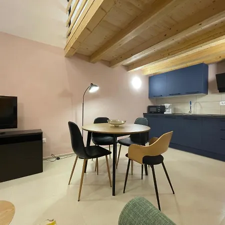 Stella Marina Deluxe Апартаменты