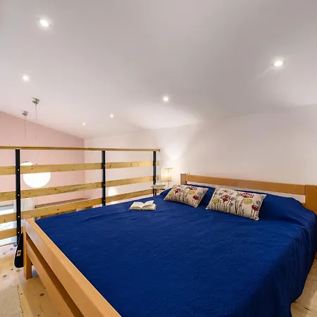 Stella Marina Deluxe פורץ